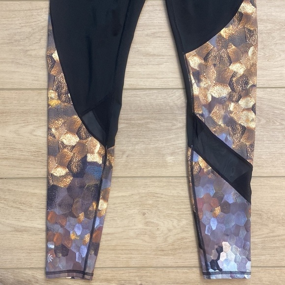Athleta |‎ Sonar | Mesh Compression Leggings - Picture 6 of 16